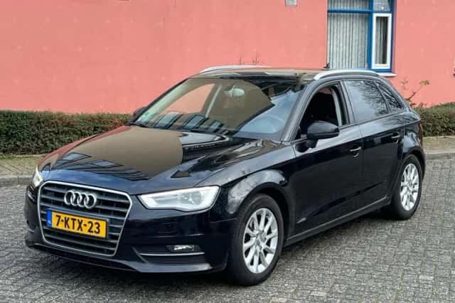 Audi A3 (2013) thumbnail 4