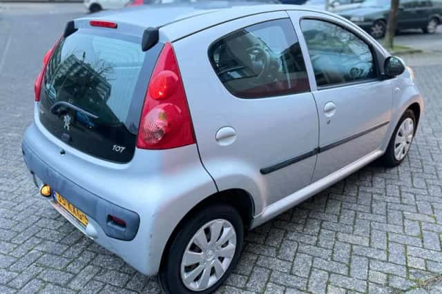 Peugeot 107 (2010) thumbnail 5