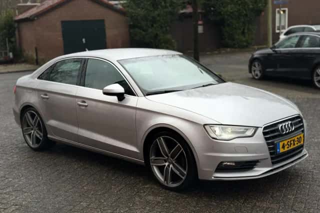 Audi A3 (2014) thumbnail 3