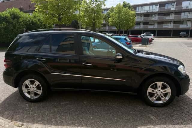 Mercedes-Benz M-Klasse (2007) thumbnail 6