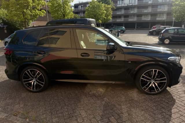 BMW X5 (2021) thumbnail 4