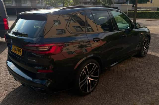 BMW X5 (2021) thumbnail 5