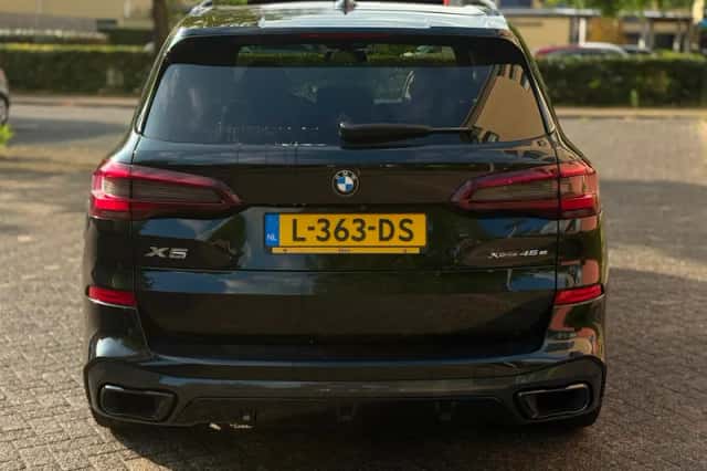 BMW X5 (2021) thumbnail 6
