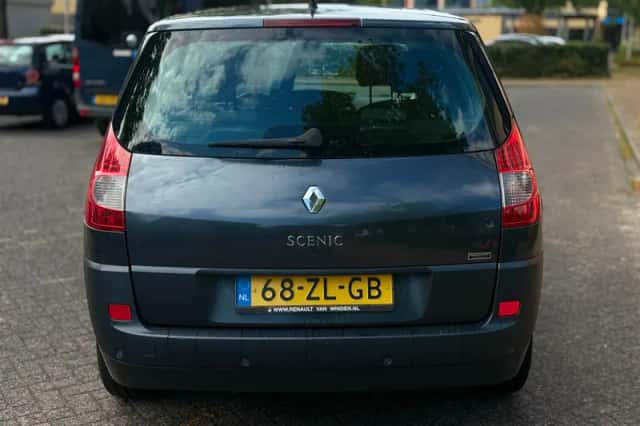Renault Grand Scénic (2008) thumbnail 6