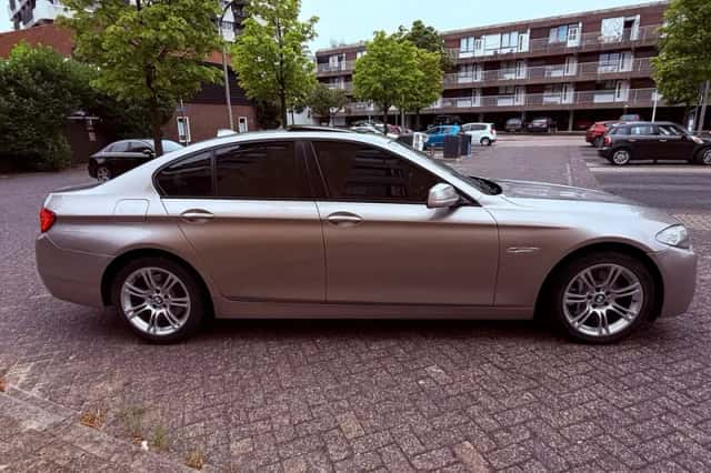 BMW 5-Serie (2010) thumbnail 4