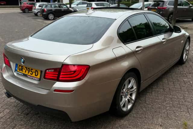 BMW 5-Serie (2010) thumbnail 5