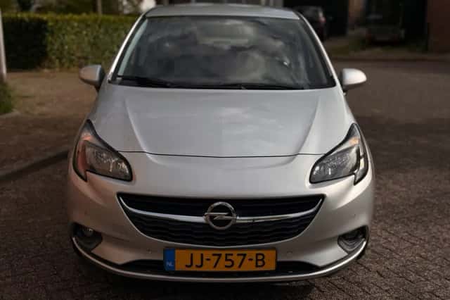 Opel Corsa (2016) thumbnail 2
