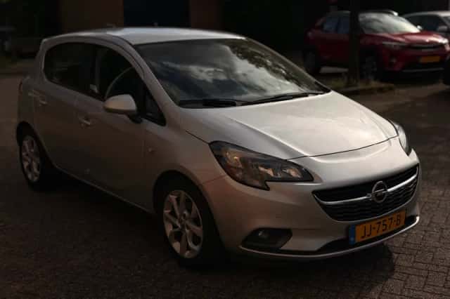 Opel Corsa (2016) thumbnail 3