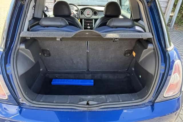 MINI Cooper (2002) thumbnail 5