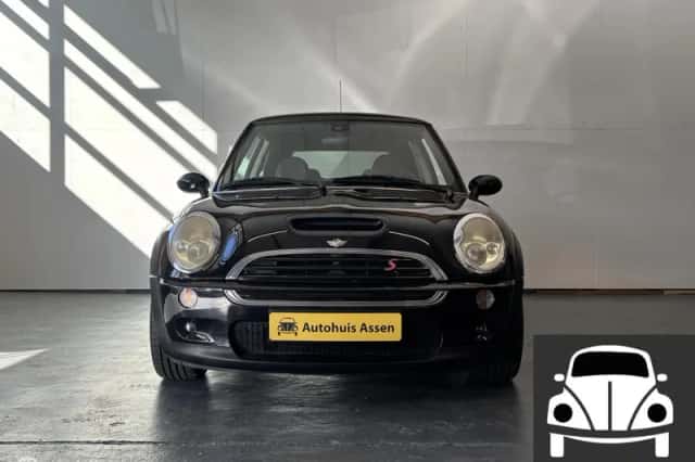 MINI Cooper S (2004) thumbnail 2