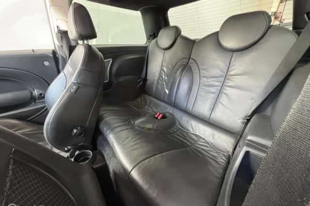 MINI Cooper S (2004) thumbnail 6