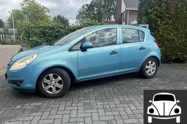 Opel Corsa (2010) thumbnail 1