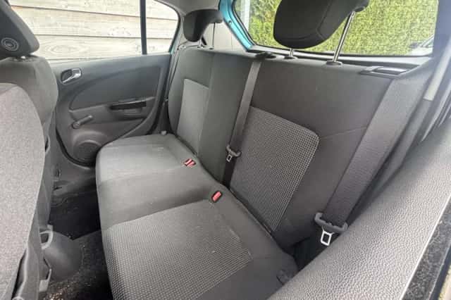 Opel Corsa (2010) thumbnail 6