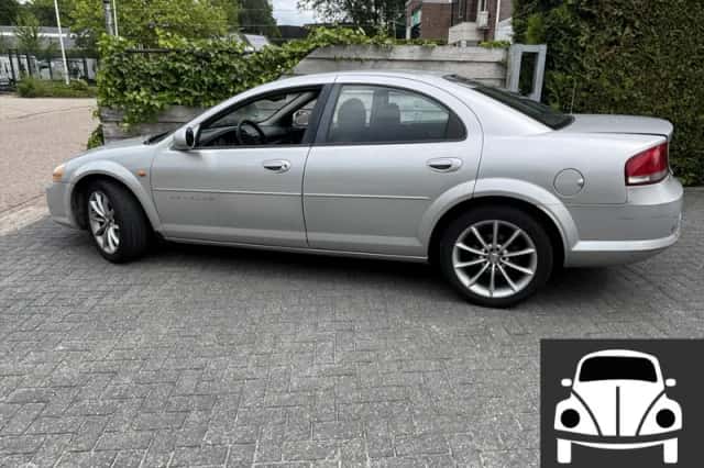 Chrysler Sebring (2003) thumbnail 2