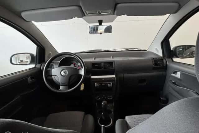 Volkswagen Fox (2007) thumbnail 5