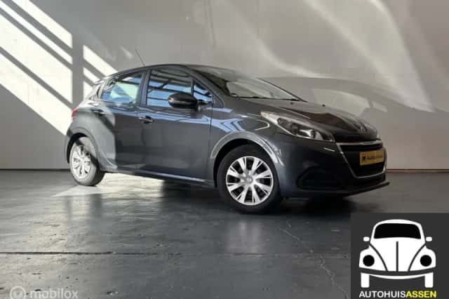 Peugeot 208 (2017) thumbnail 1