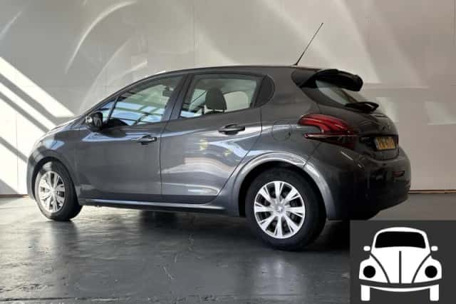 Peugeot 208 (2017) thumbnail 3