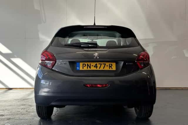Peugeot 208 (2017) thumbnail 4