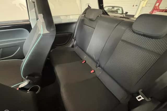 SEAT Mii (2014) thumbnail 6