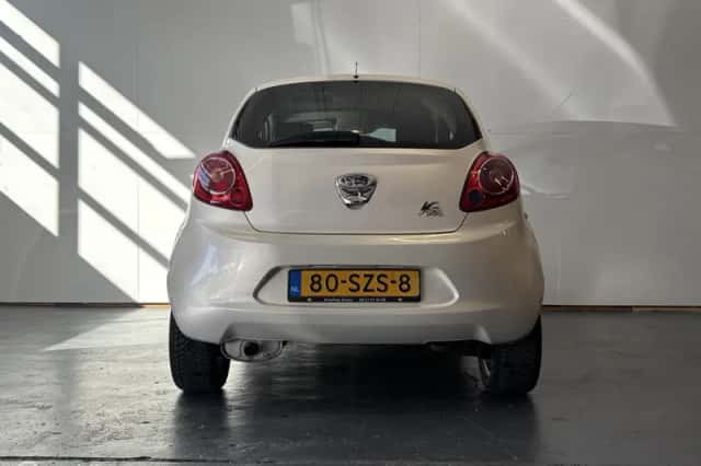 Ford Ka (2012) thumbnail 4