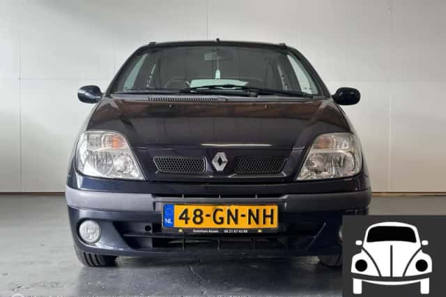 Renault Scénic (2001) thumbnail 2