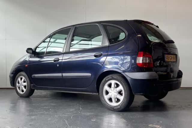 Renault Scénic (2001) thumbnail 4
