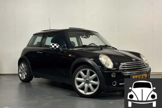 MINI Cooper (2005) thumbnail 1