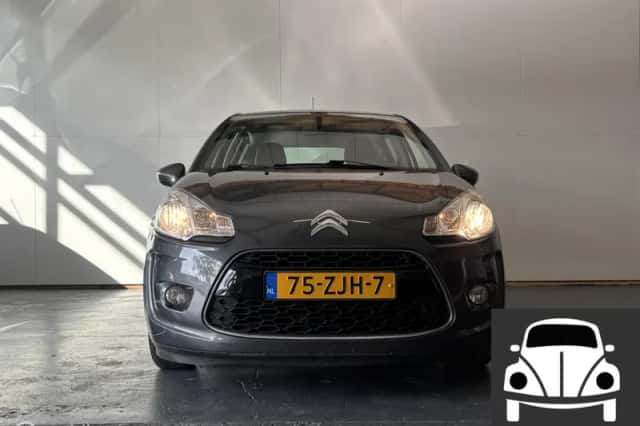 Citroën C3 (2012) thumbnail 2