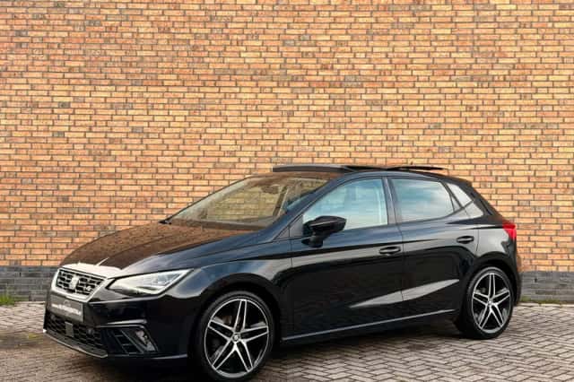 SEAT Ibiza (2017) thumbnail 1