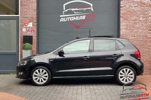 Volkswagen Polo (2012) thumbnail 3
