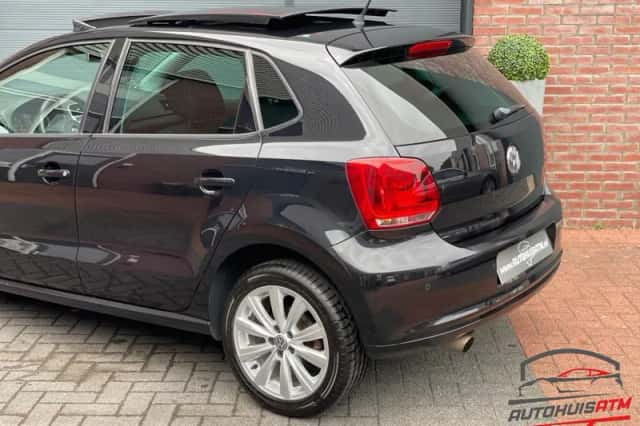 Volkswagen Polo (2012) thumbnail 5