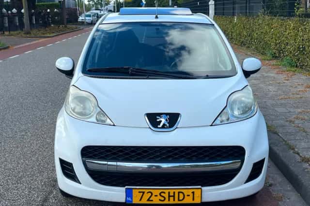 Peugeot 107 (2011) thumbnail 4