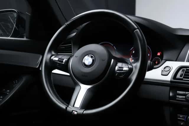 BMW 5-Serie (2016) thumbnail 2