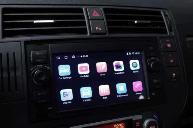 Ford C-Max (2008) thumbnail 2
