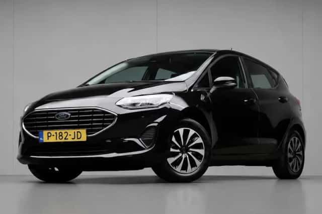 Ford Fiesta (2022) thumbnail 3
