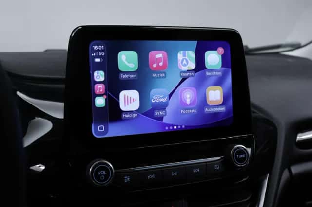 Ford Fiesta (2019) thumbnail 2