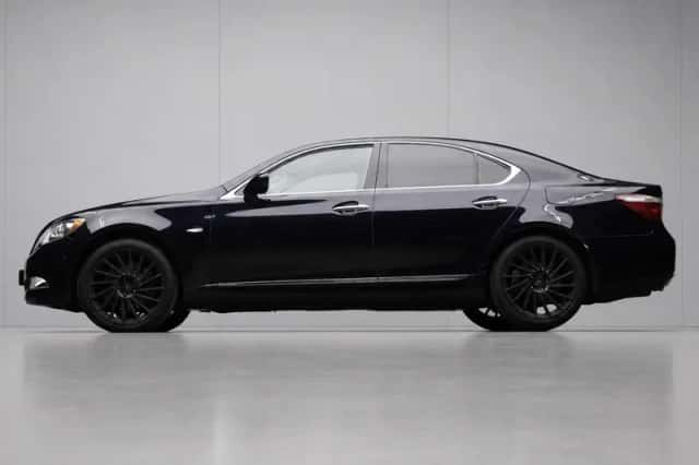 Lexus LS (2007) thumbnail 1
