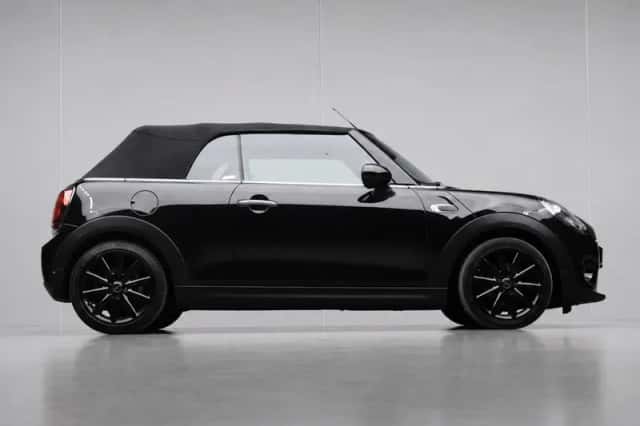 MINI Cabrio (2019) thumbnail 5