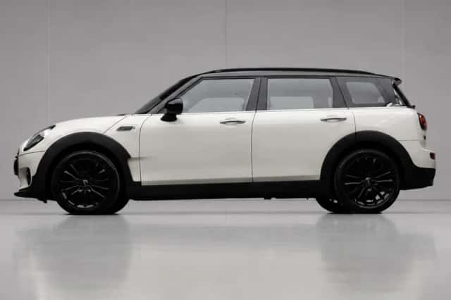 MINI Clubman (2015) thumbnail 1