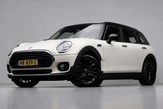 MINI Clubman (2015) thumbnail 3