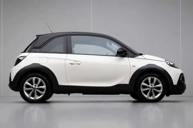 Opel Adam (2016) thumbnail 5
