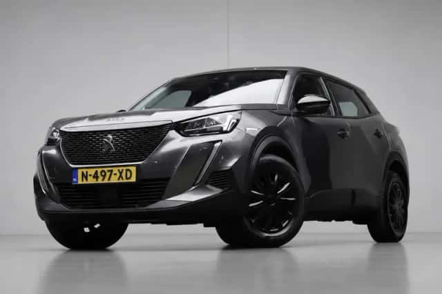 Peugeot 2008 (2022) thumbnail 3