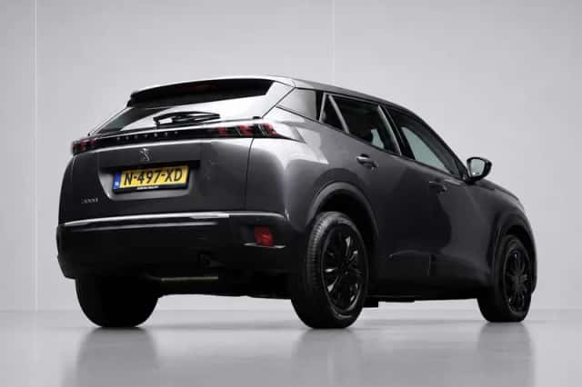 Peugeot 2008 (2022) thumbnail 5