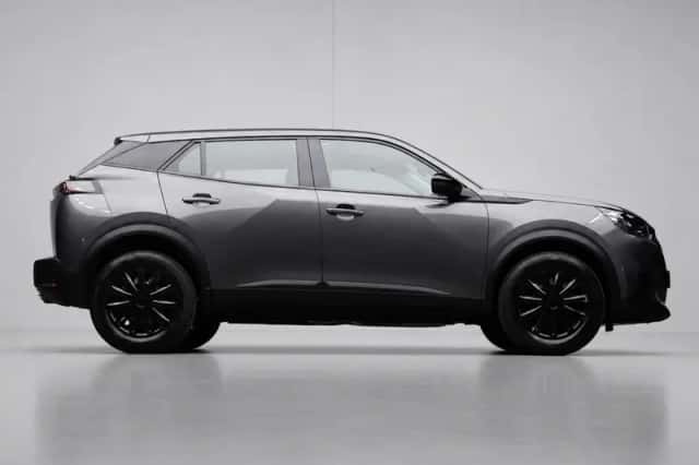 Peugeot 2008 (2022) thumbnail 6