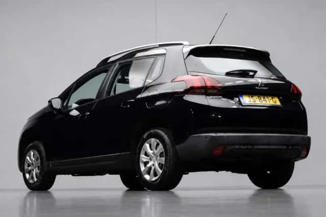 Peugeot 2008 (2016) thumbnail 4