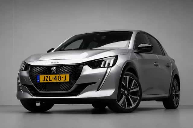 Peugeot 208 (2019) thumbnail 3