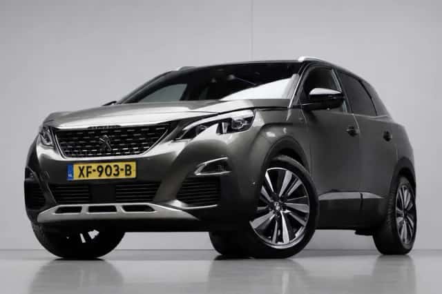 Peugeot 3008 (2019) thumbnail 3