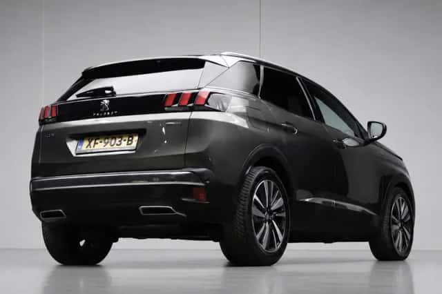 Peugeot 3008 (2019) thumbnail 5