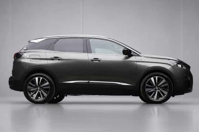 Peugeot 3008 (2019) thumbnail 6