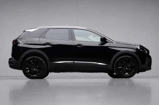 Peugeot 3008 (2018) thumbnail 6